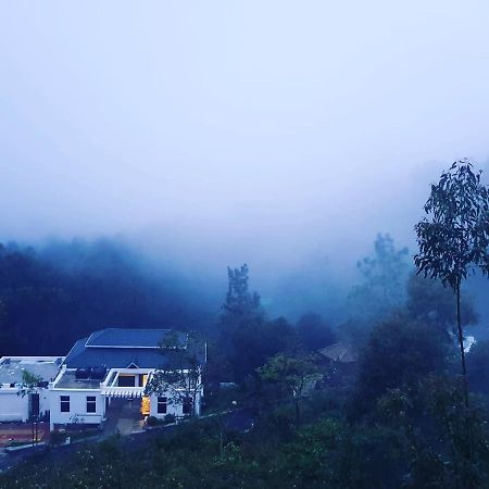 Sherva Stellar Resort Yercaud Extérieur photo